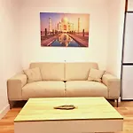 Διαμέρισμα Chabos Vialia Ave Flats *
