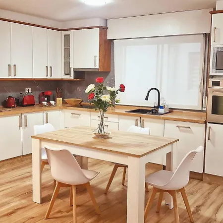 Ave Apartment *